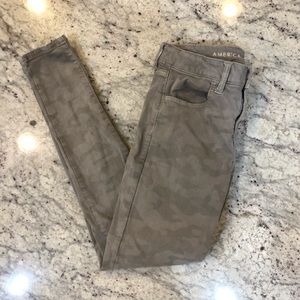 American Eagle Gray Camo Pants